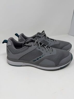 Abeo Gray Mesh Men's Sneakers with Teal Accents